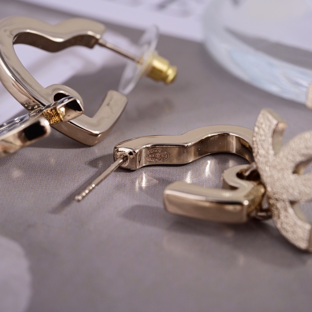 Chanel earrings - Picture 3 of 4